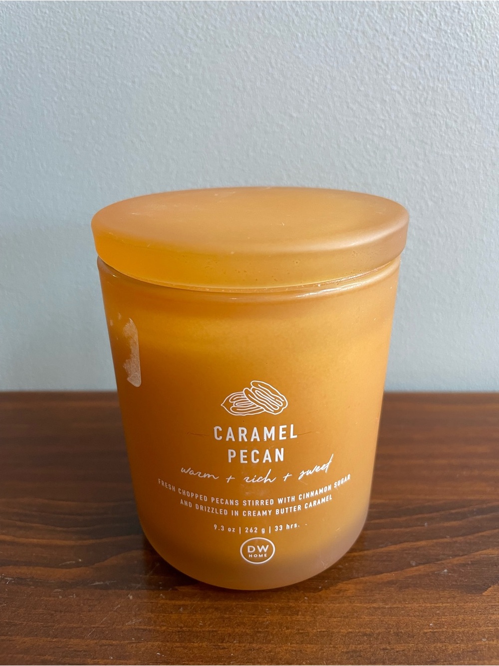 New DW Home Caramel Pecan Scented Jar Candle 9.3 OZ